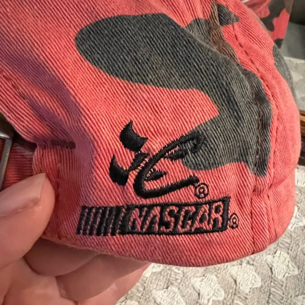 CHASE AUTHENTICS Budweiser Dale Earnhardt Jr #8 NASCAR Camo Adjustable‎ Hat Red
